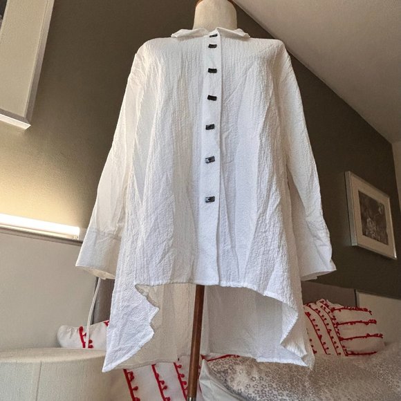 Habitat Crinkle Knit Fabric Tent Blouse in White NWT SMALL - 1C833 - Picture 4 of 13